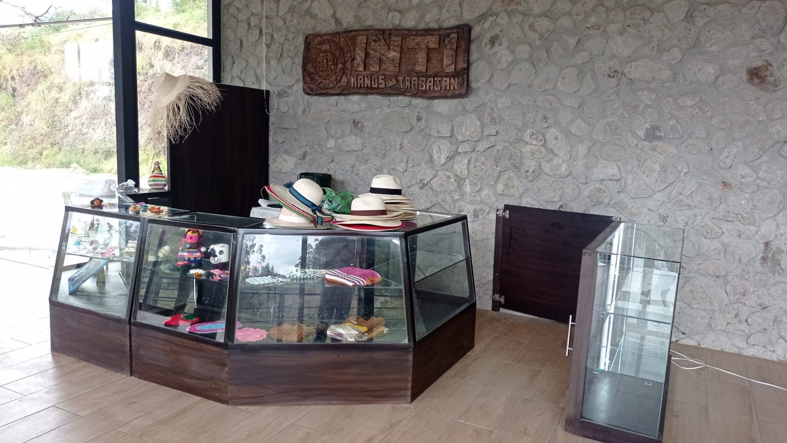 Exhibidor de souvenirs
